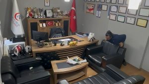 Sağlık Çalışanından Hayat Kurtaran Manevra