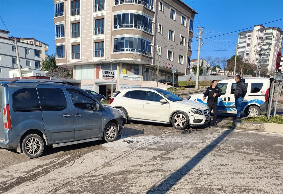 Samsun’da Trafik Kazası: 3 Yaralı
