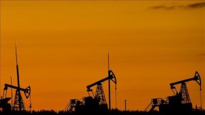 Savaşın enerji piyasasına etkisi: Petrol 15 ayın zirvesinde