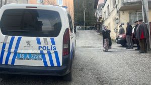 Sokakta tartıştığı eniştesini tabanca ile 8 yerinden vurup öldürdü