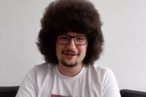 Takımı kazanırsa saçlarını kesecekti! İşte sonuç