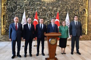 Tarım ve Orman Bakanı Yumaklı, Gaziantep Valiliğini ziyaret etti