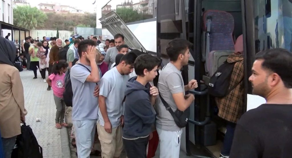Türk Denizlerinde 103 Bin Göçmen Kurtarıldı