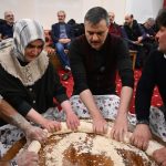 Vali Çiftçi Tel Helva Yapımına Katıldı