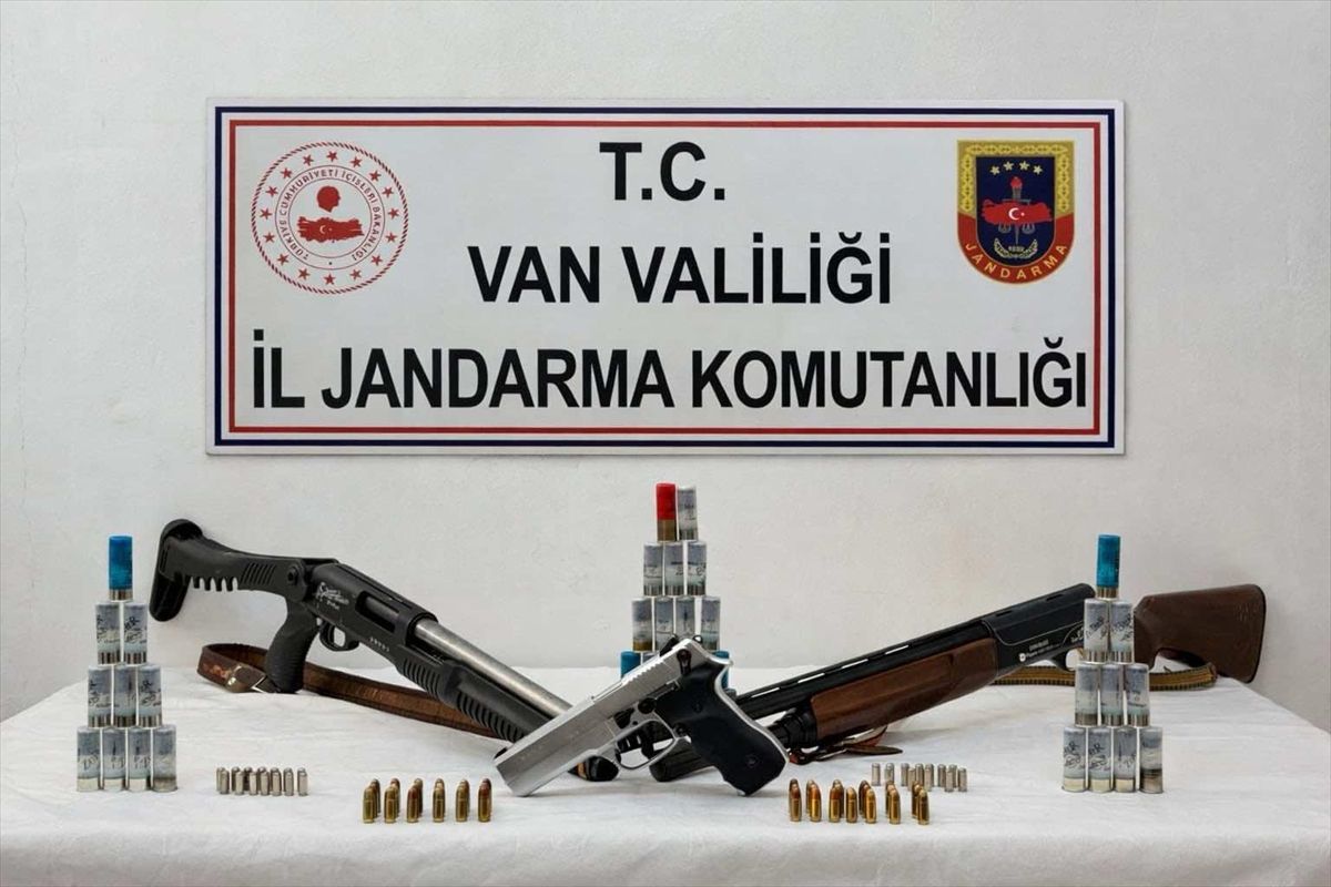 Van’da Silah ve Mermi Ele Geçirildi